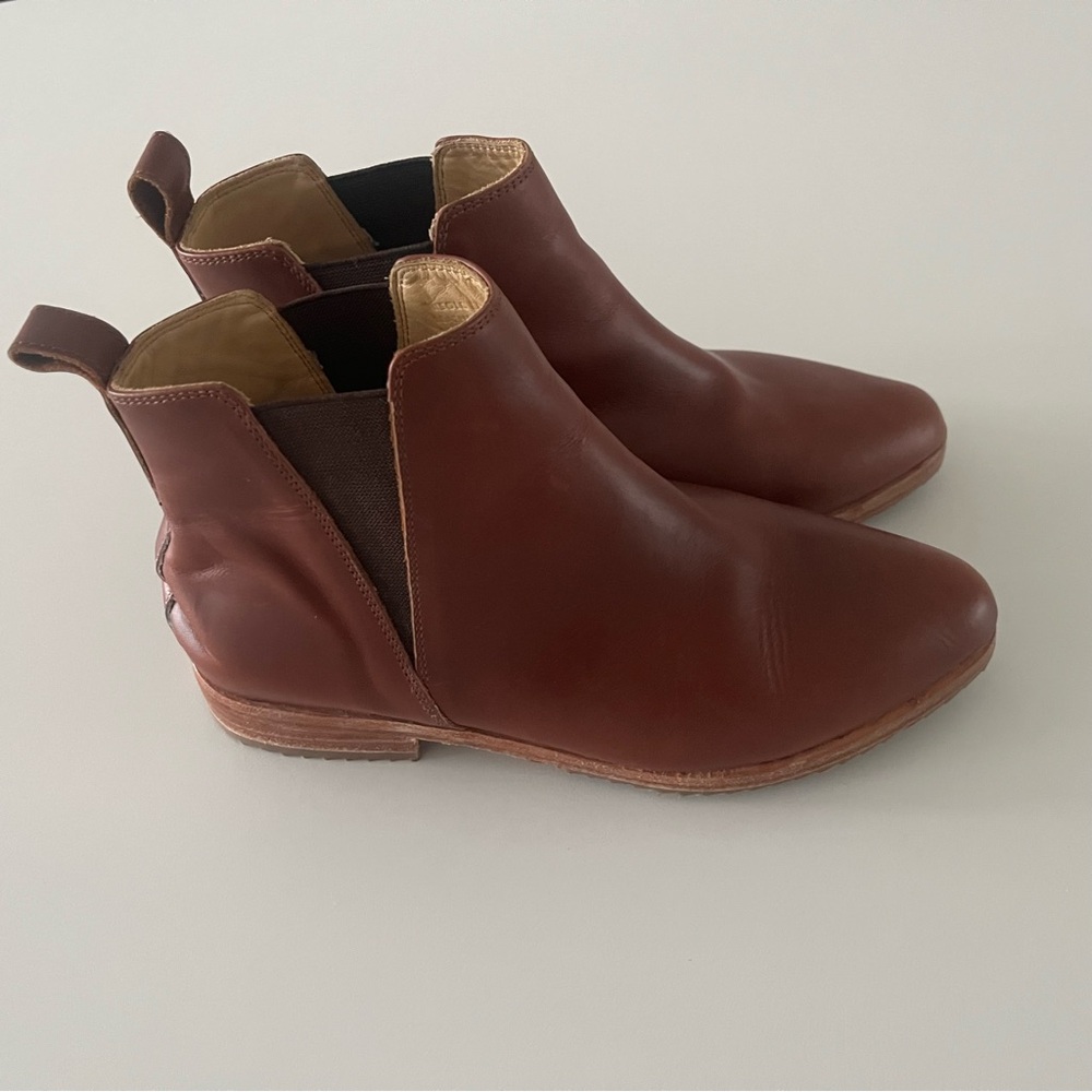 Nisolo 6.5 Chelsea Boots - Brown Leather